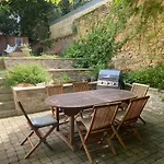 Maison 8 personnes tout confort Centre ville. Tramway direct Circuit 24H du Mans